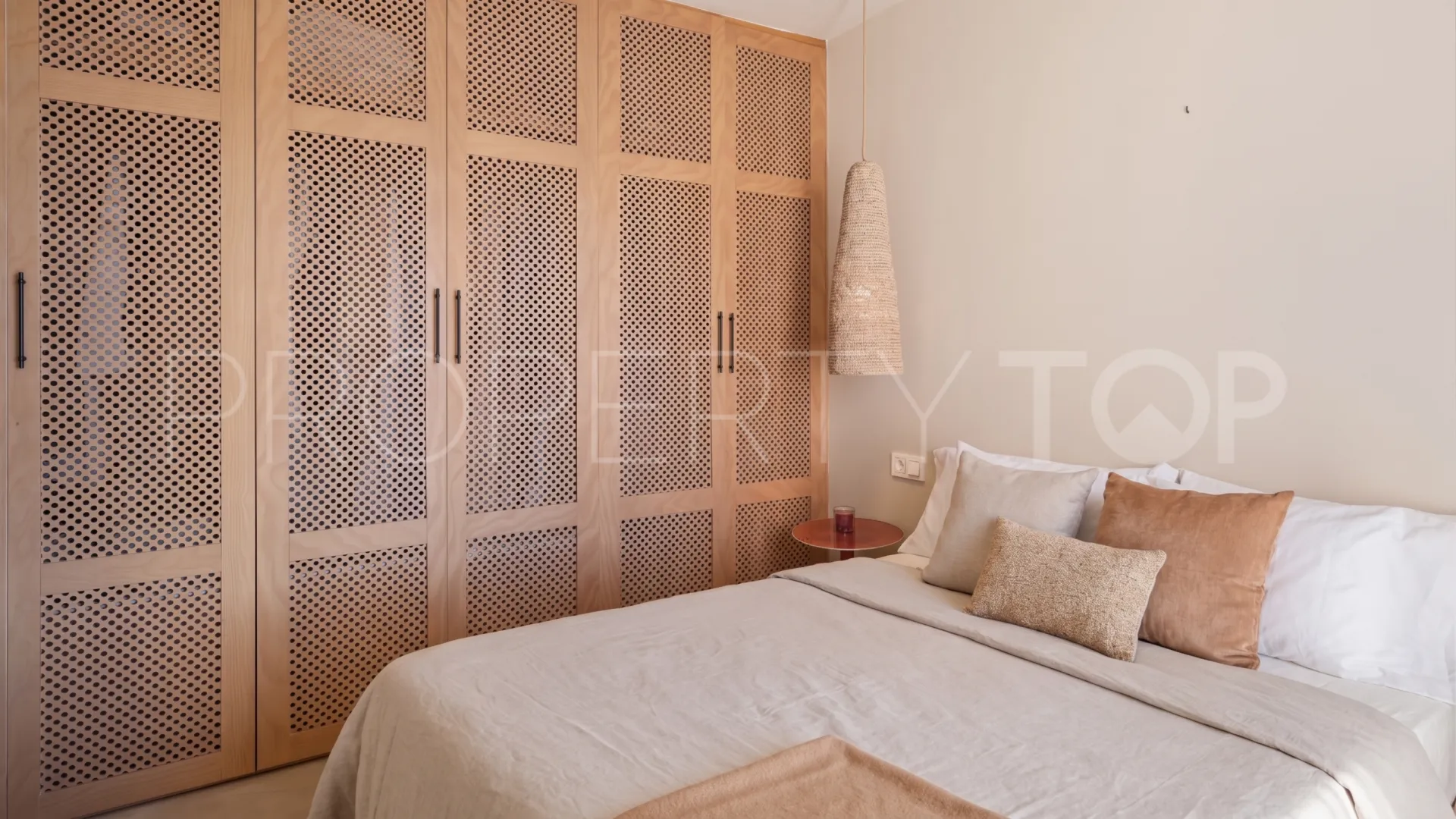 Elviria, villa en venta de 5 dormitorios