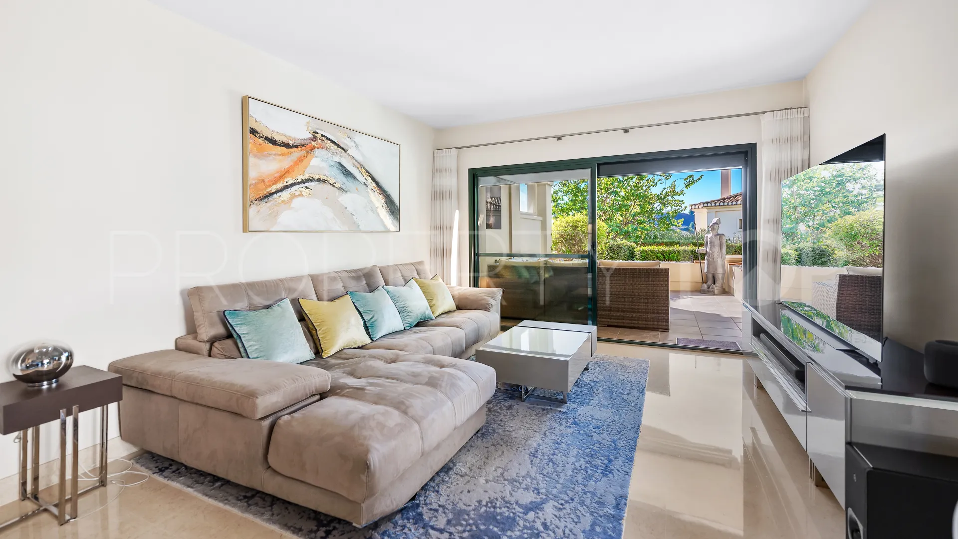 Ground floor apartment with 2 bedrooms for sale in Los Arqueros