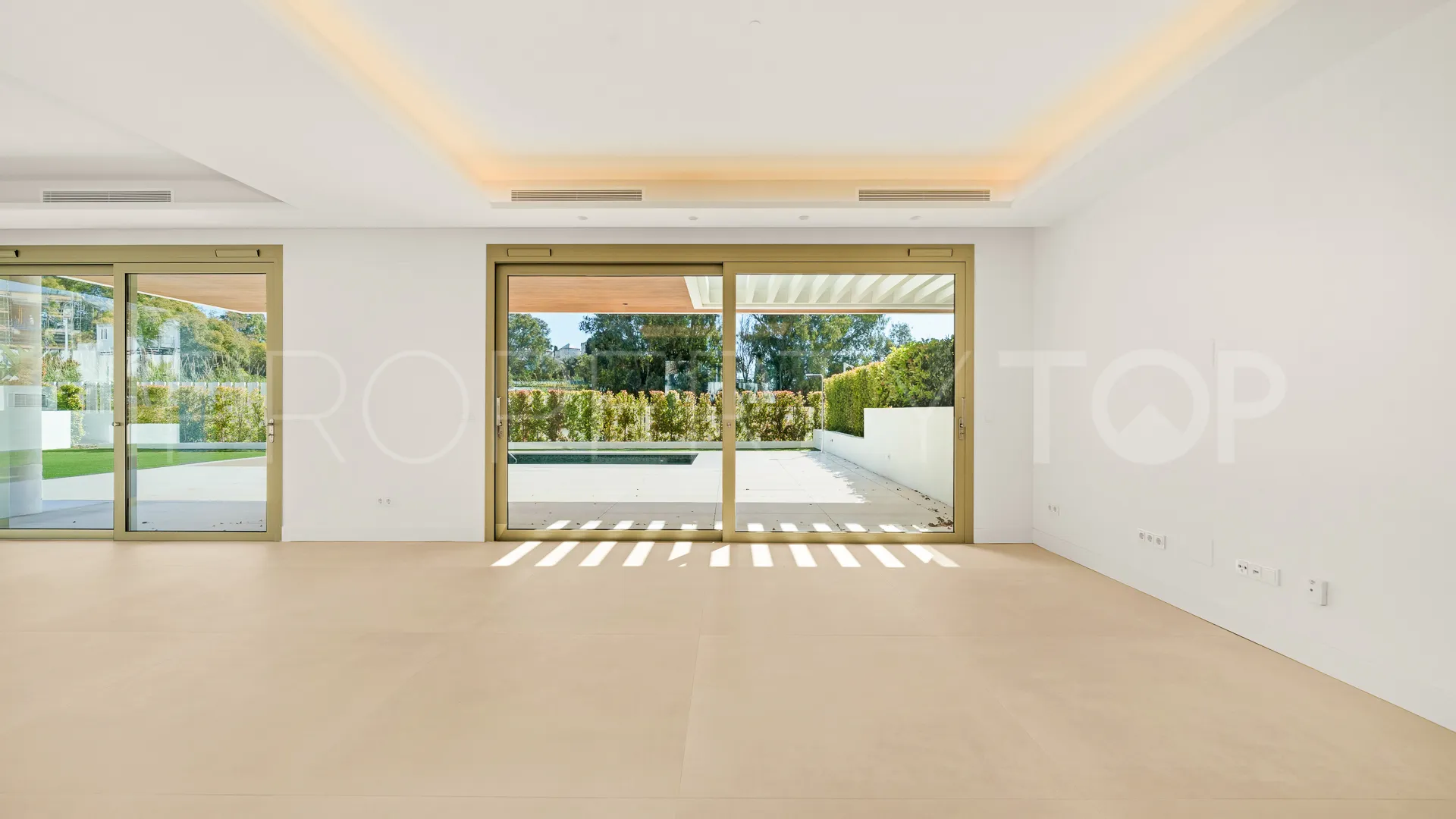 Apartamento planta baja con 4 dormitorios en venta en Golden Mile