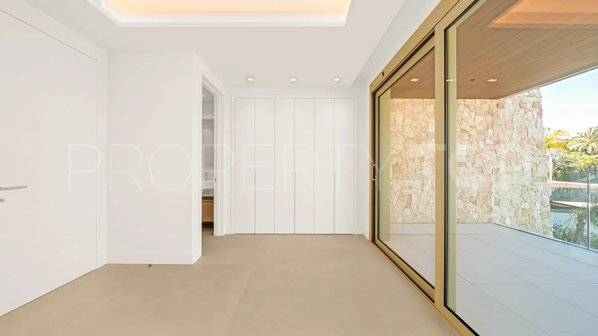Apartamento planta baja con 4 dormitorios en venta en Golden Mile