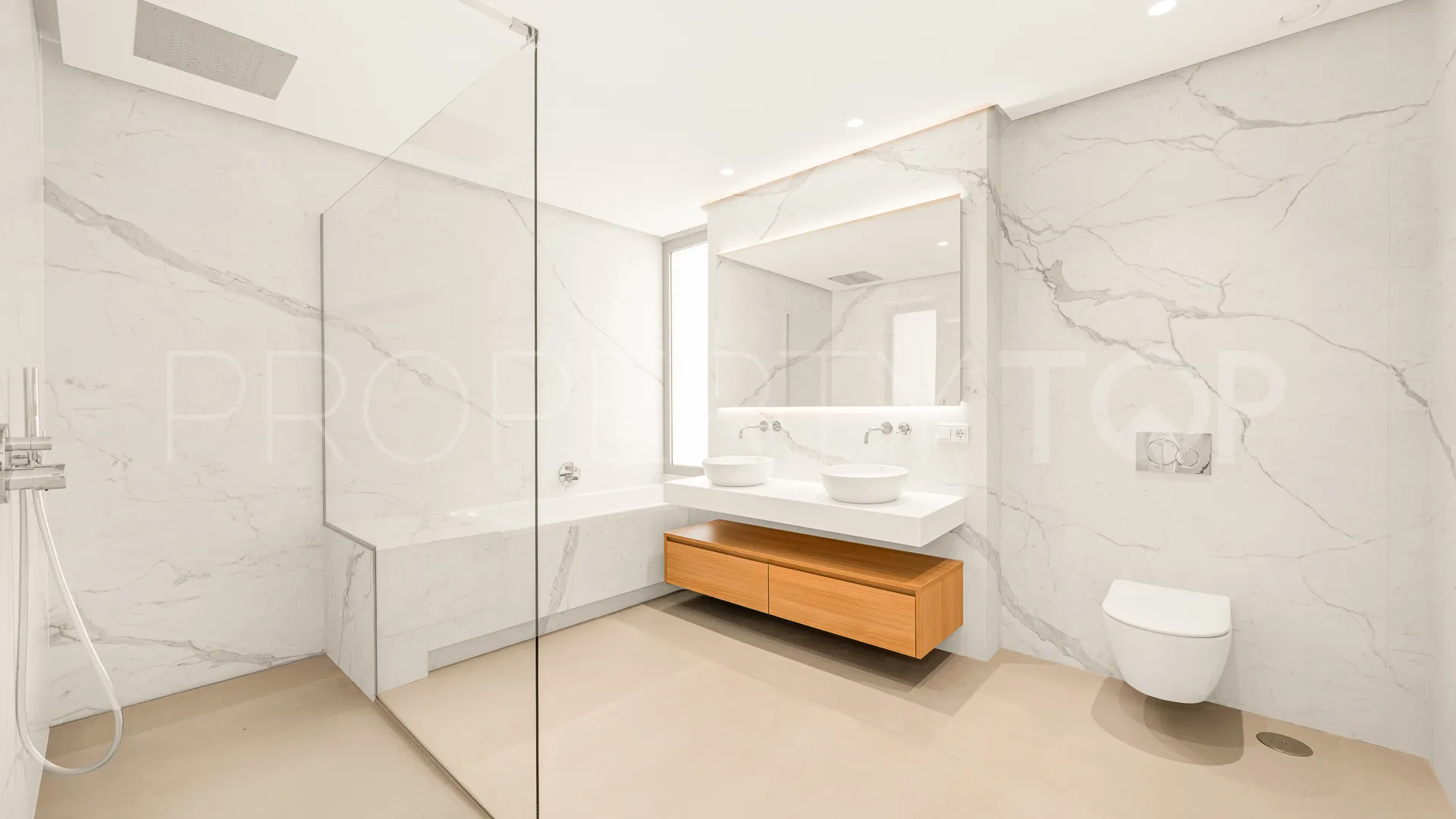 Apartamento planta baja con 4 dormitorios en venta en Golden Mile