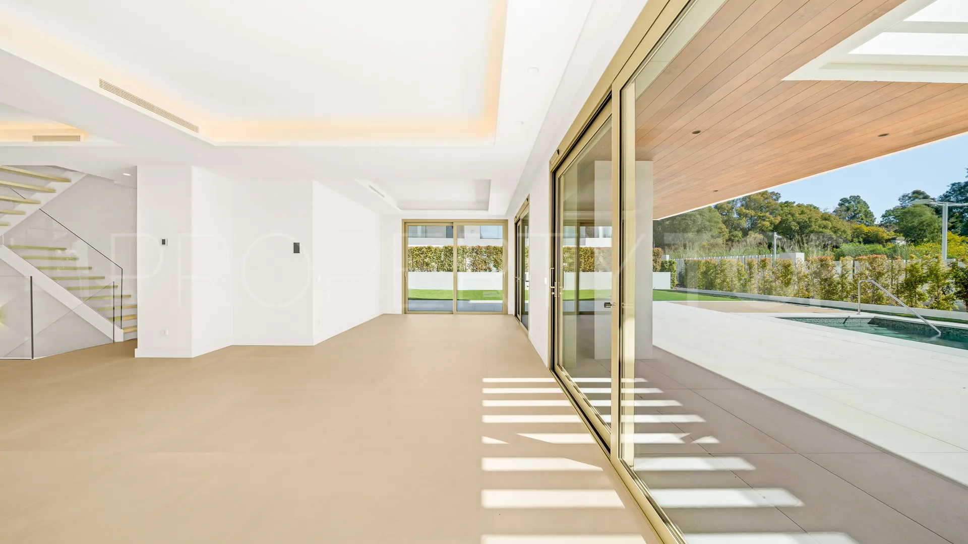 Apartamento planta baja con 4 dormitorios en venta en Golden Mile