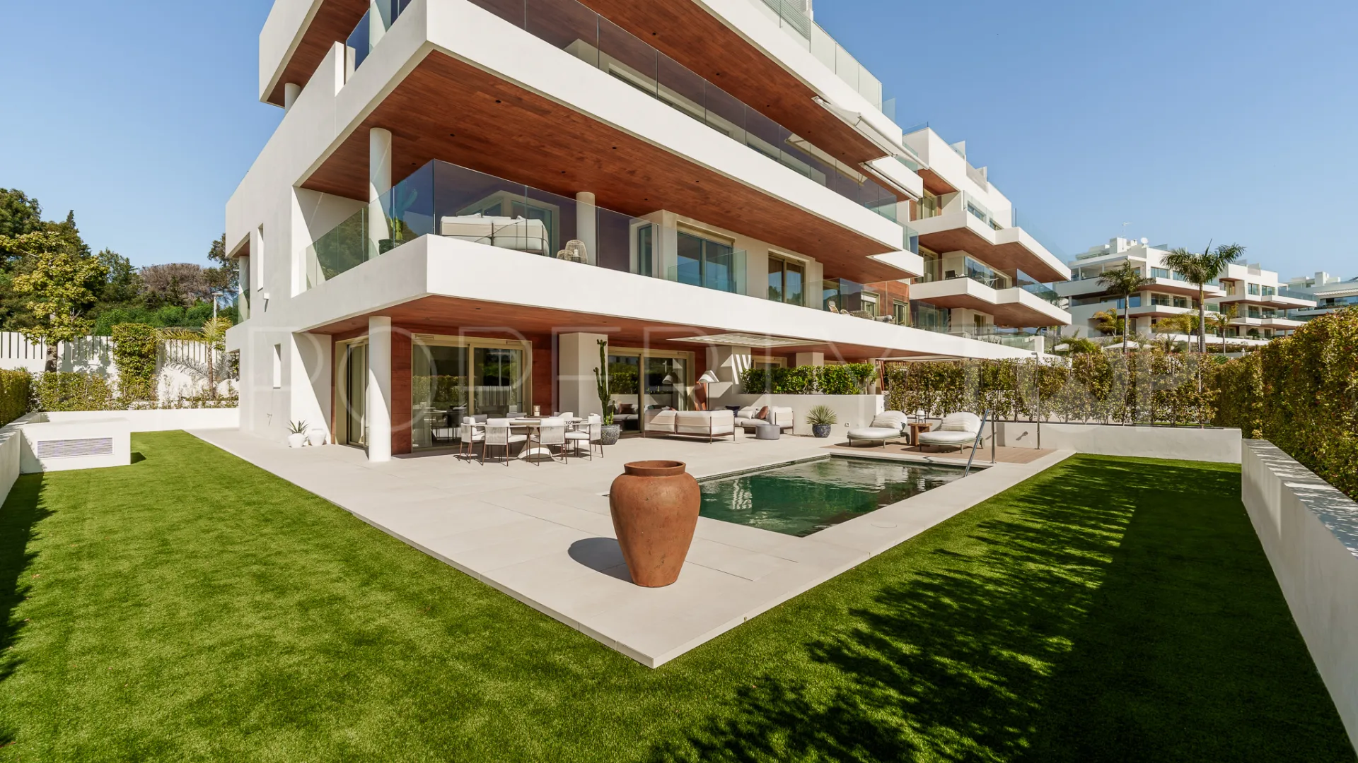 Apartamento planta baja a la venta en Golden Mile