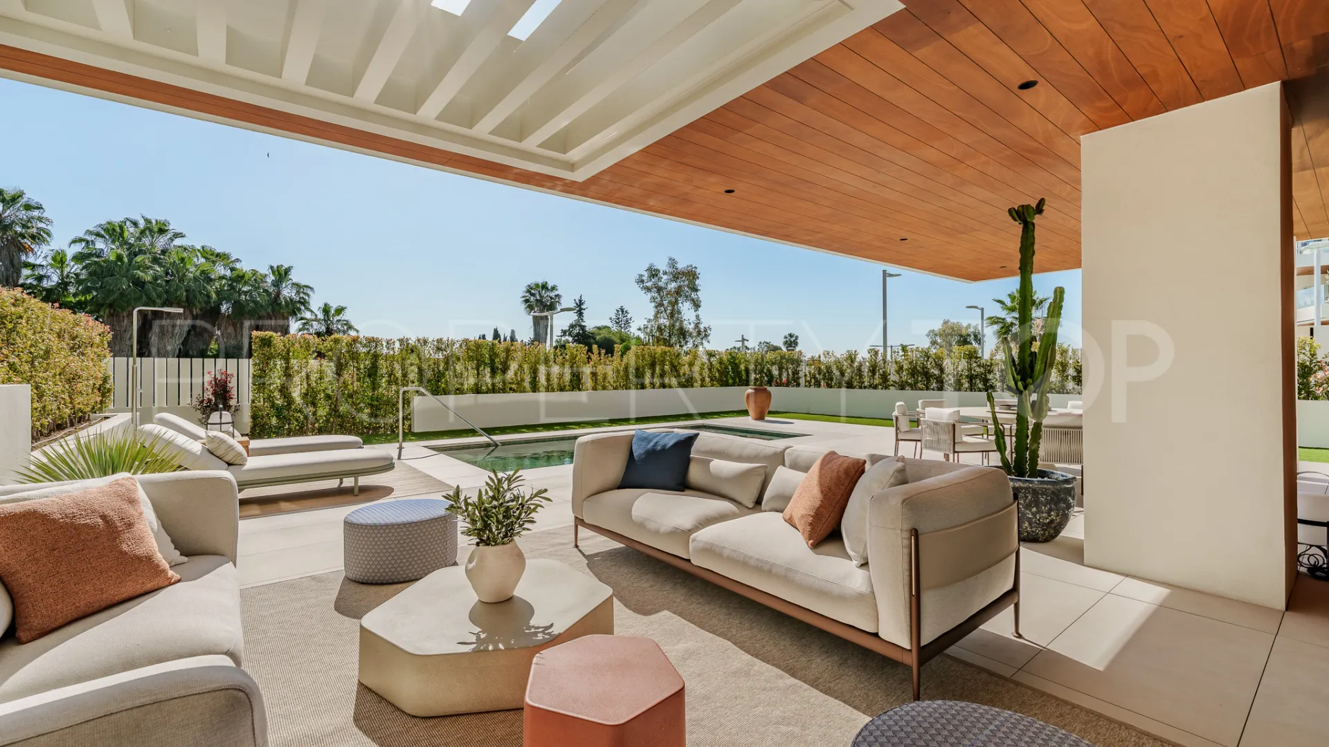 Apartamento planta baja a la venta en Golden Mile