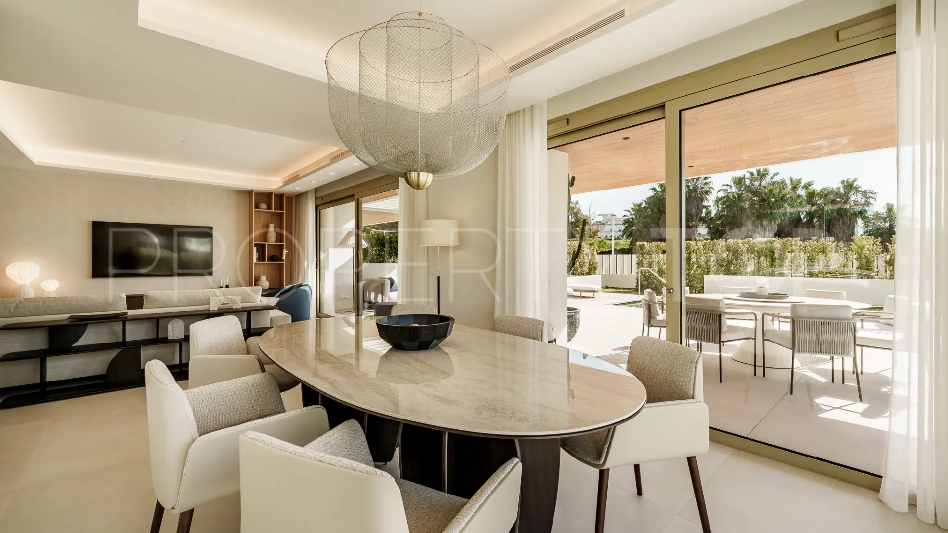 Apartamento planta baja a la venta en Golden Mile