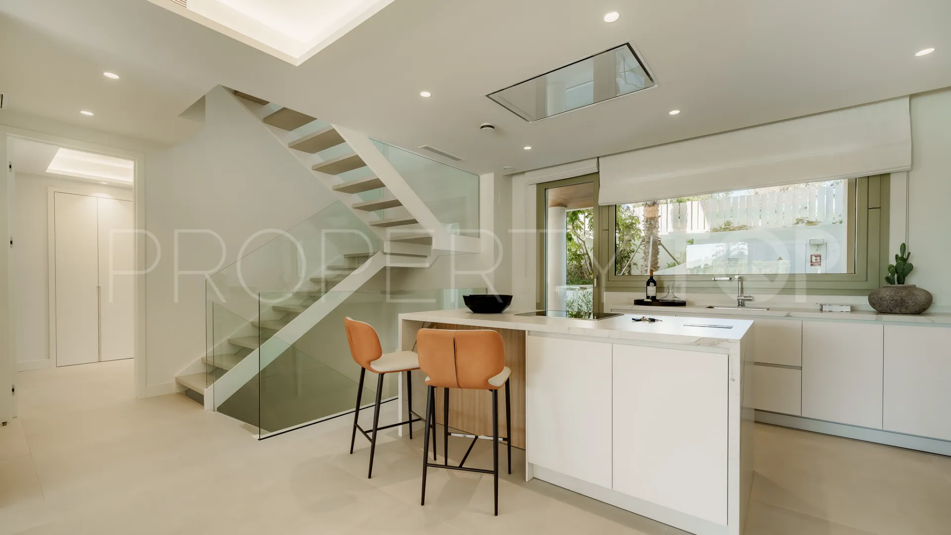 Apartamento planta baja a la venta en Golden Mile