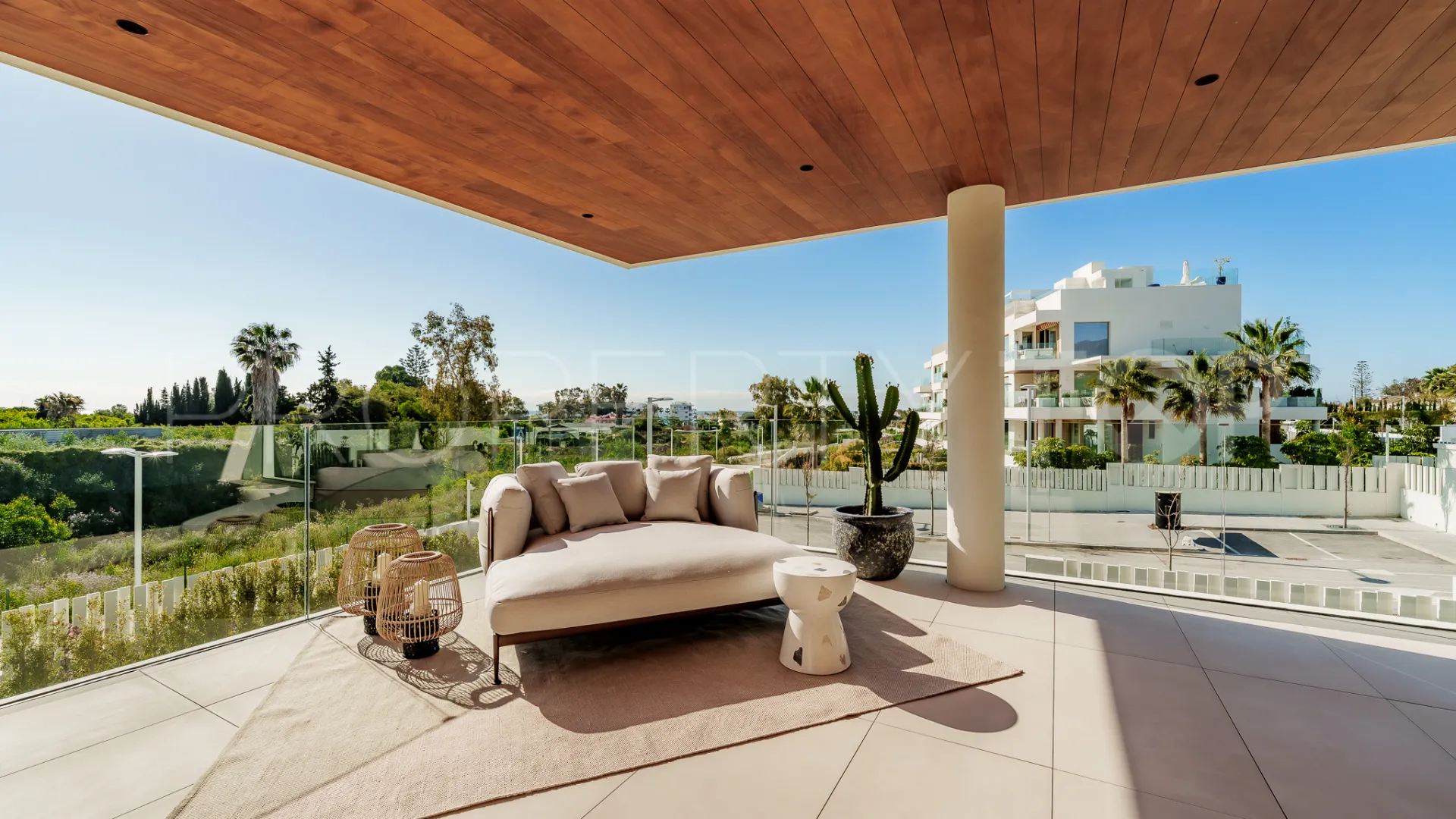 Apartamento planta baja a la venta en Golden Mile