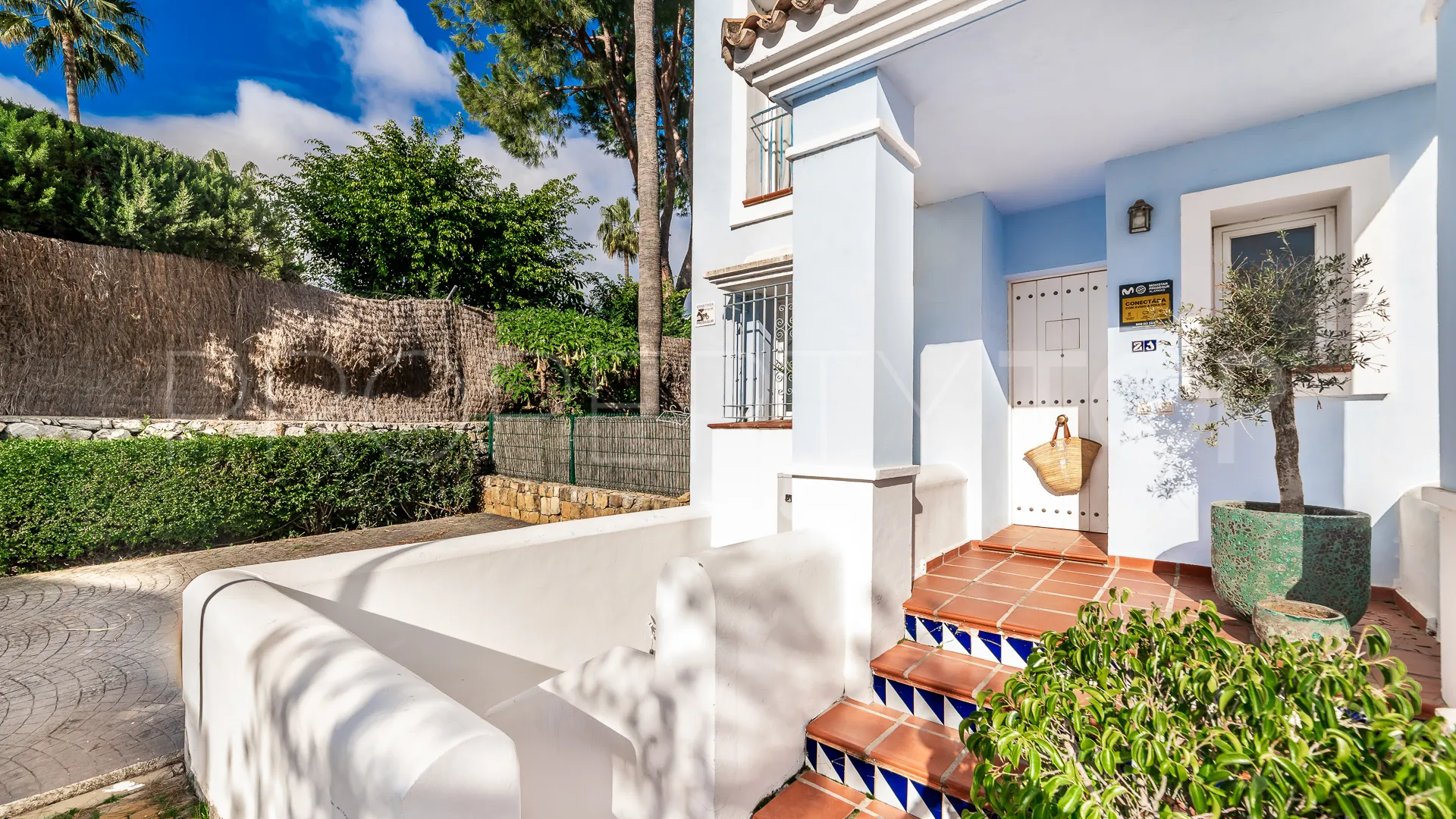 3 bedrooms town house in Nueva Andalucia for sale