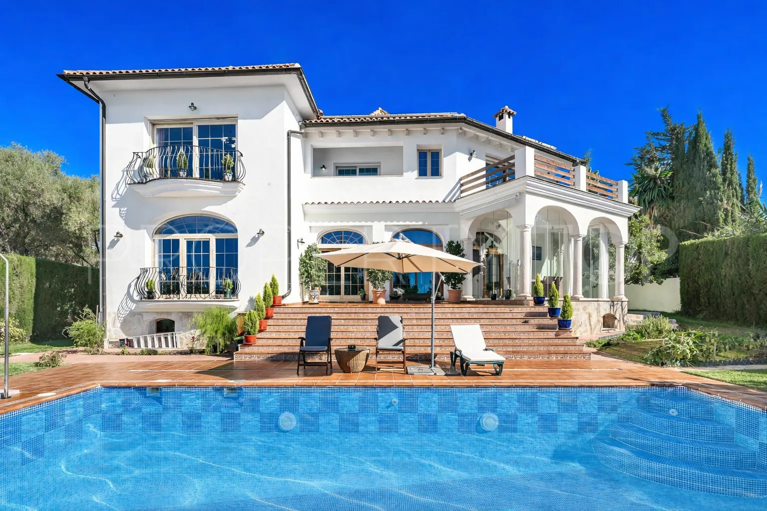 For sale villa in El Rosario with 6 bedrooms