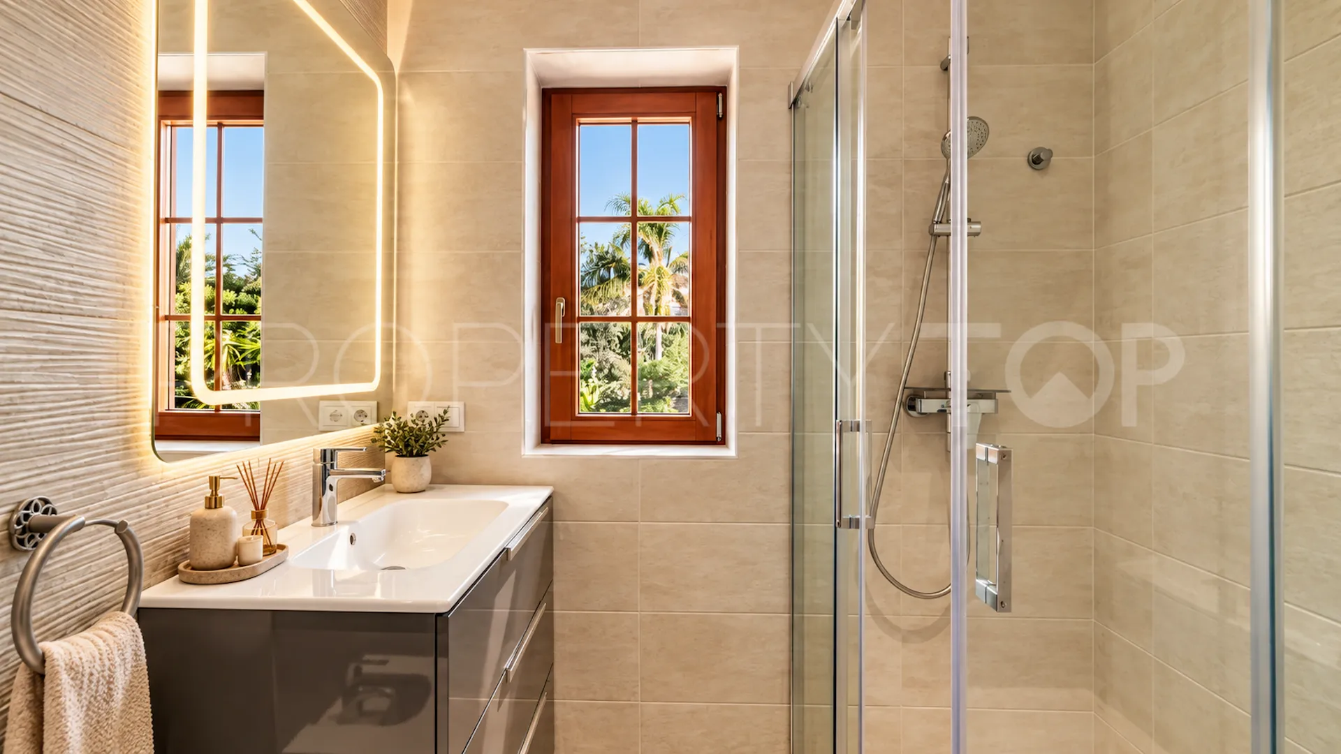 For sale villa in El Rosario with 6 bedrooms