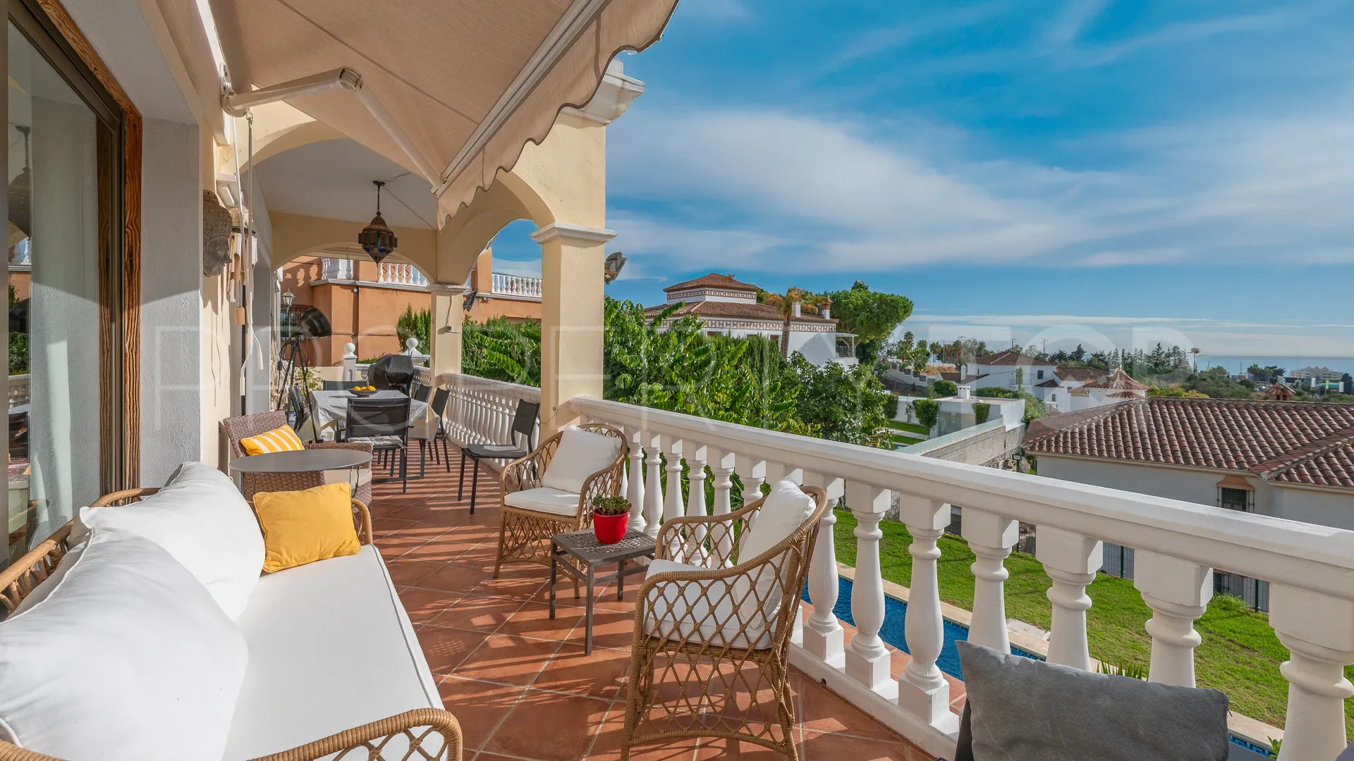 Villa for sale in Rio Real with 7 bedrooms