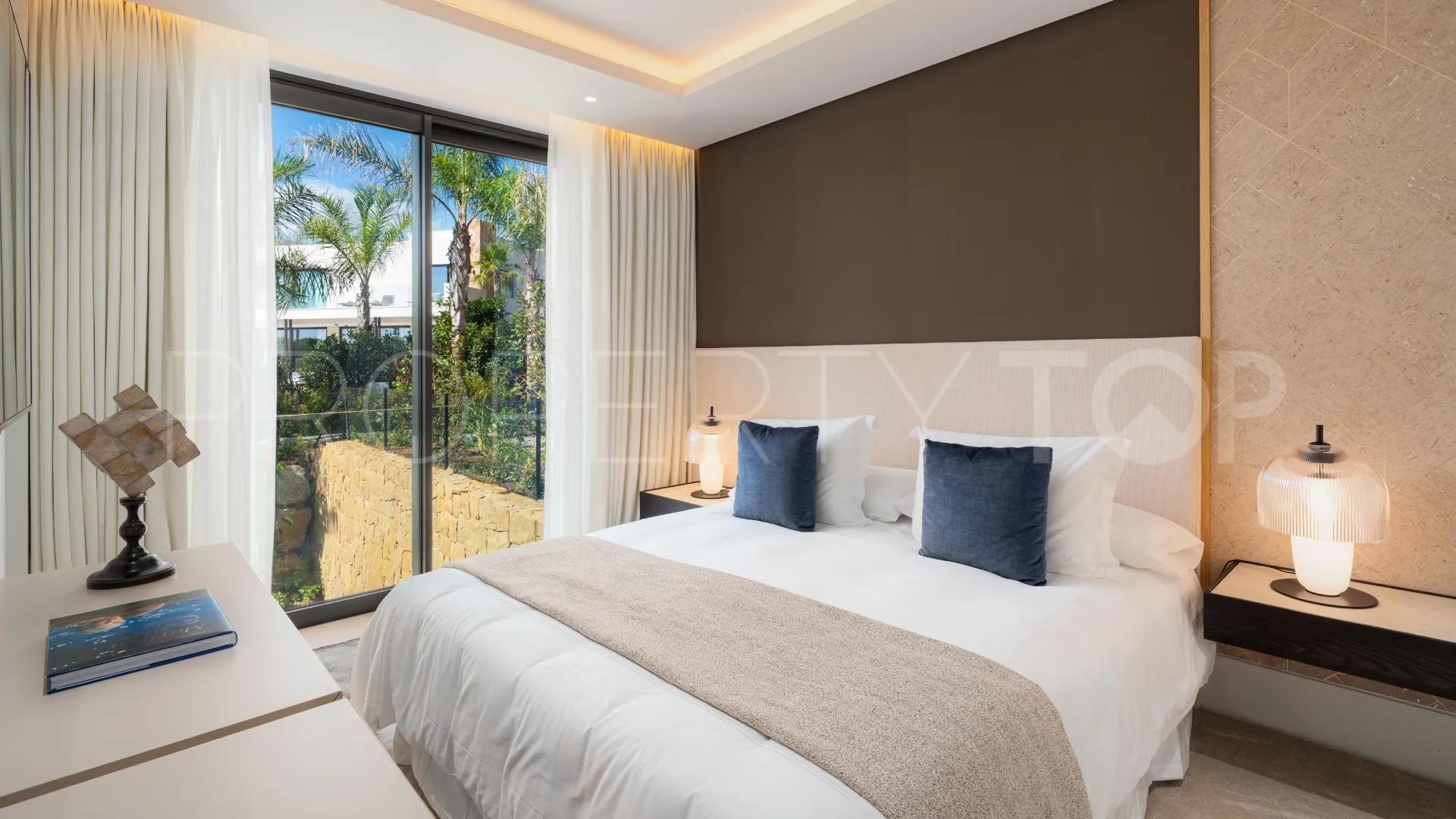 For sale villa in Marbella Hill Club