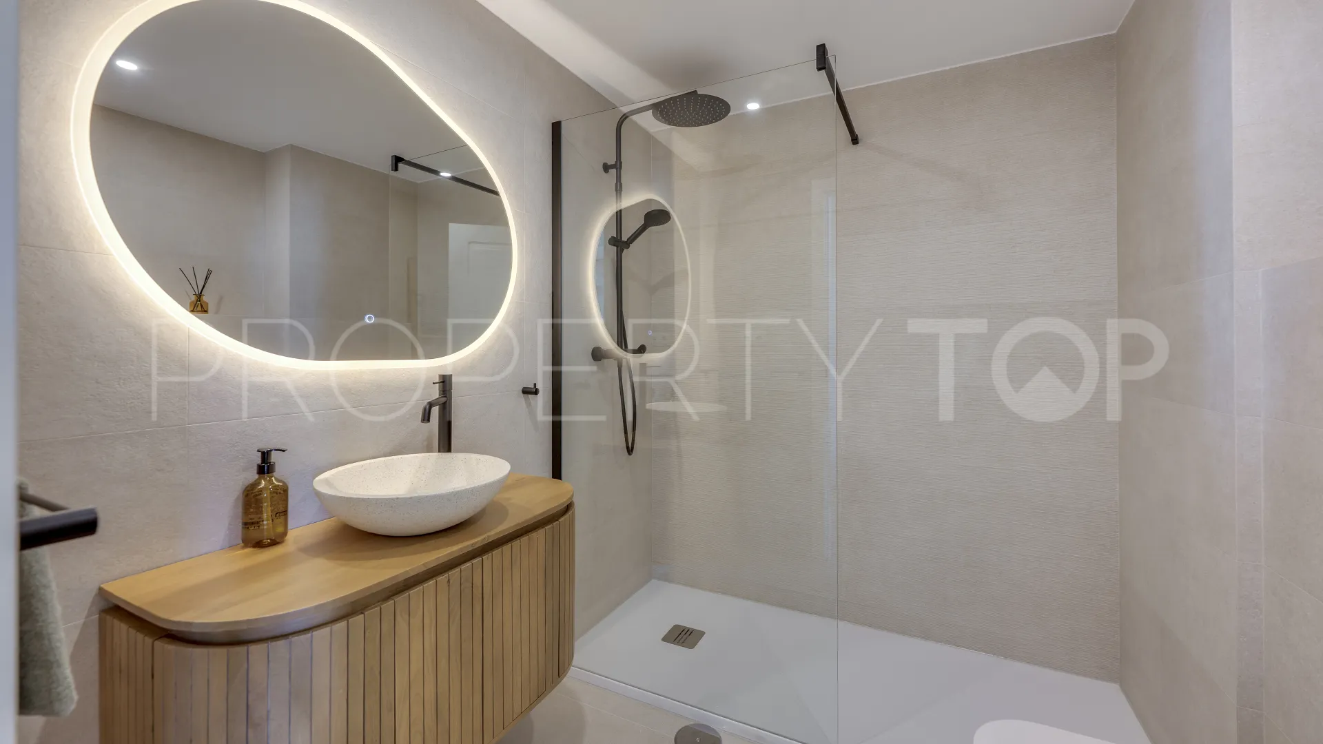 Apartment for sale in Las Chapas