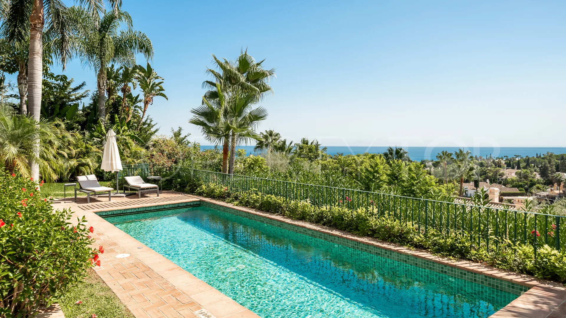 Se vende villa con 5 dormitorios en Cascada de Camojan