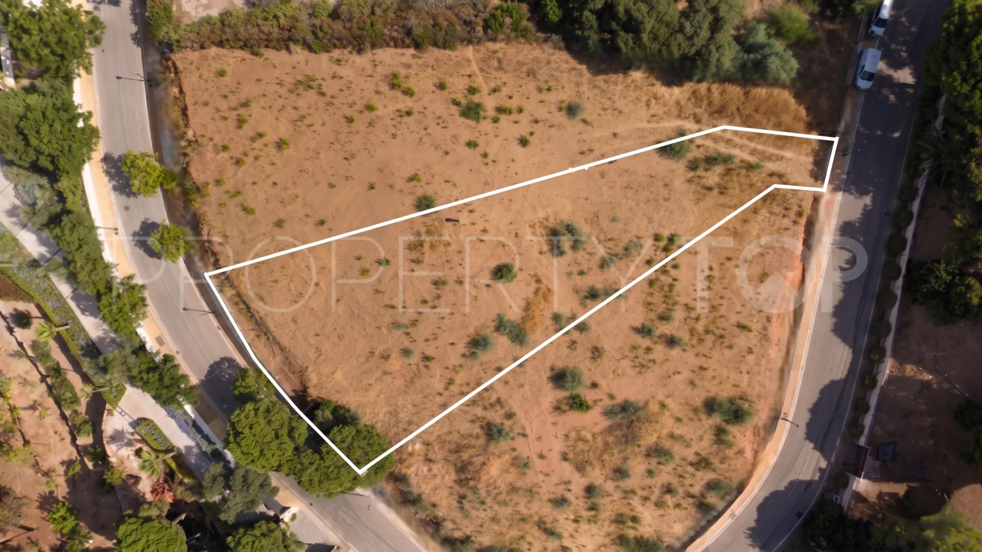 Villa a la venta en Elviria