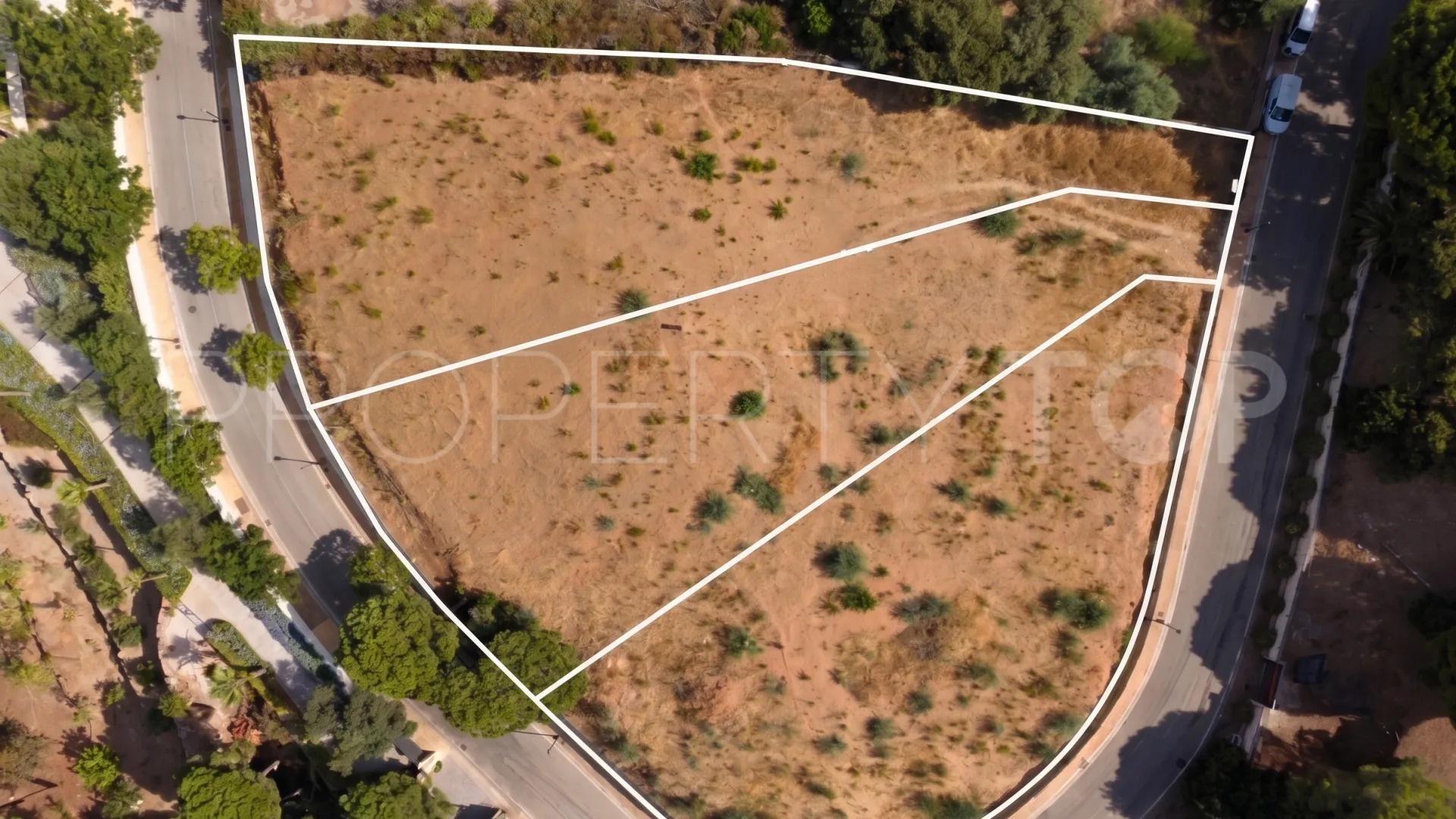 Villa a la venta en Elviria