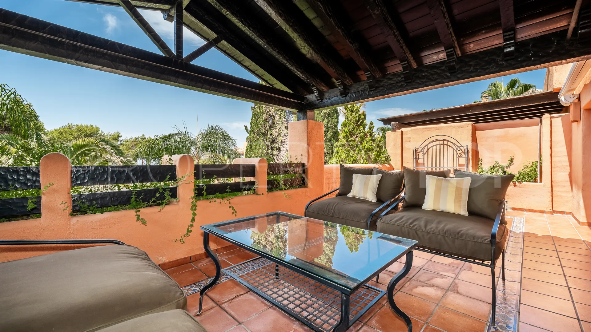 For sale penthouse in Golden Mile with 3 bedrooms
