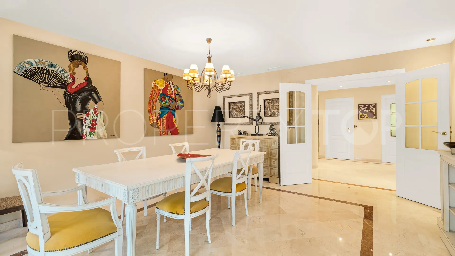 For sale penthouse in Golden Mile with 3 bedrooms