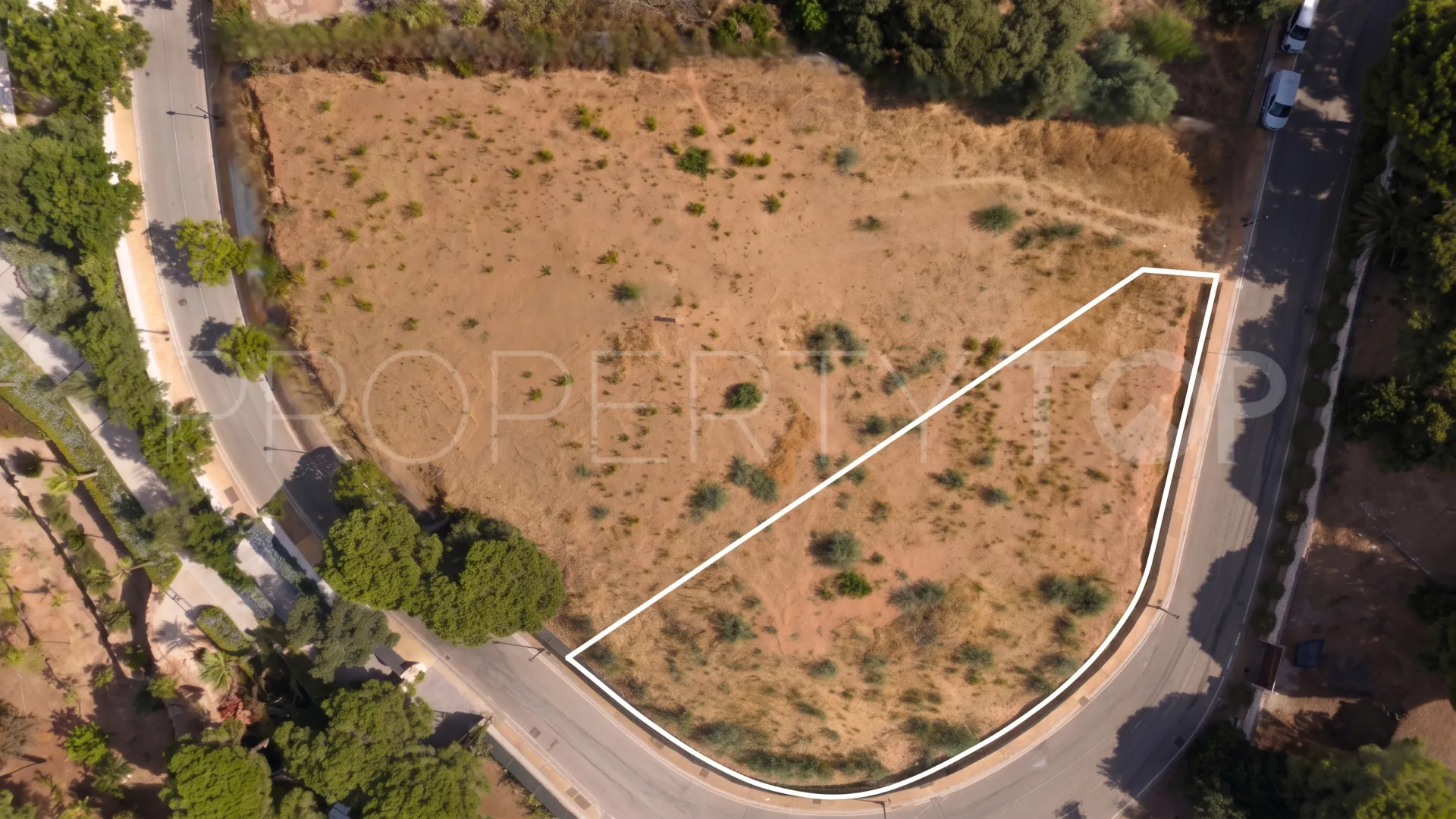 Villa de 5 dormitorios en venta en Elviria