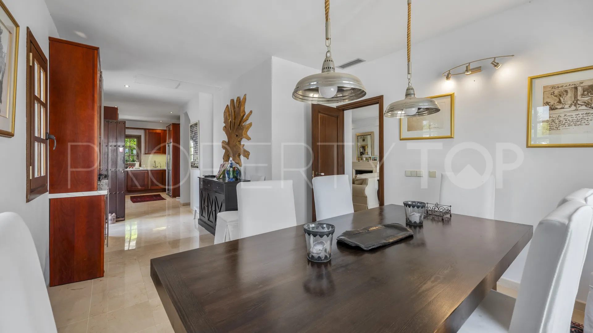 Villa for sale in San Pedro Playa with 5 bedrooms