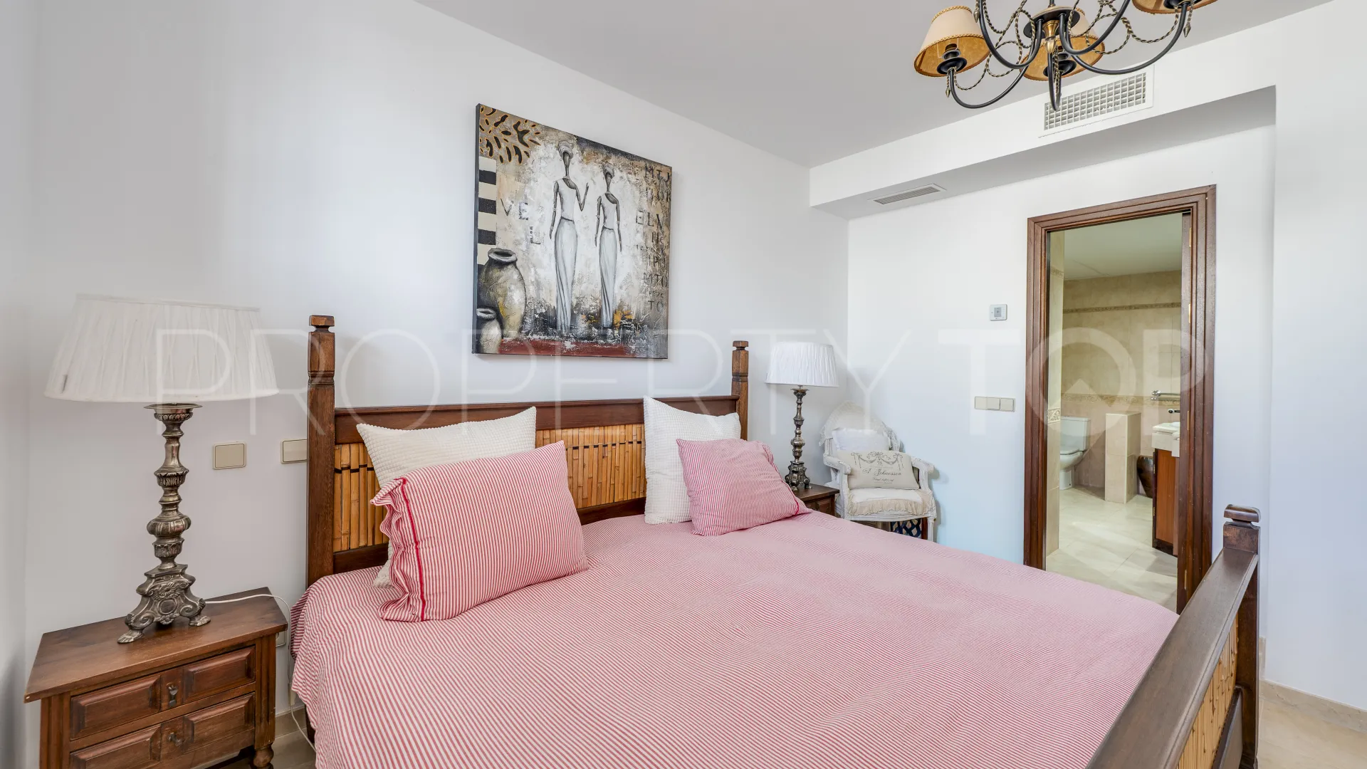 Villa for sale in San Pedro Playa with 5 bedrooms