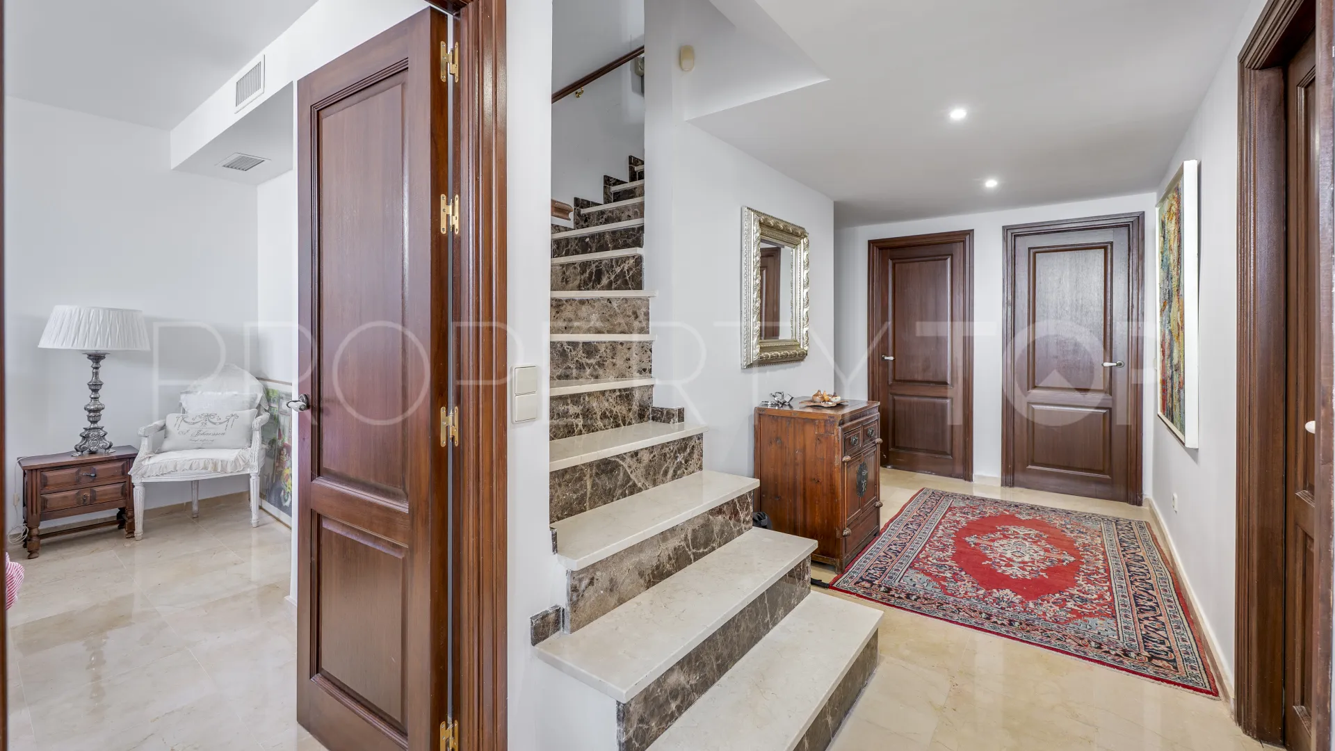 Villa for sale in San Pedro Playa with 5 bedrooms