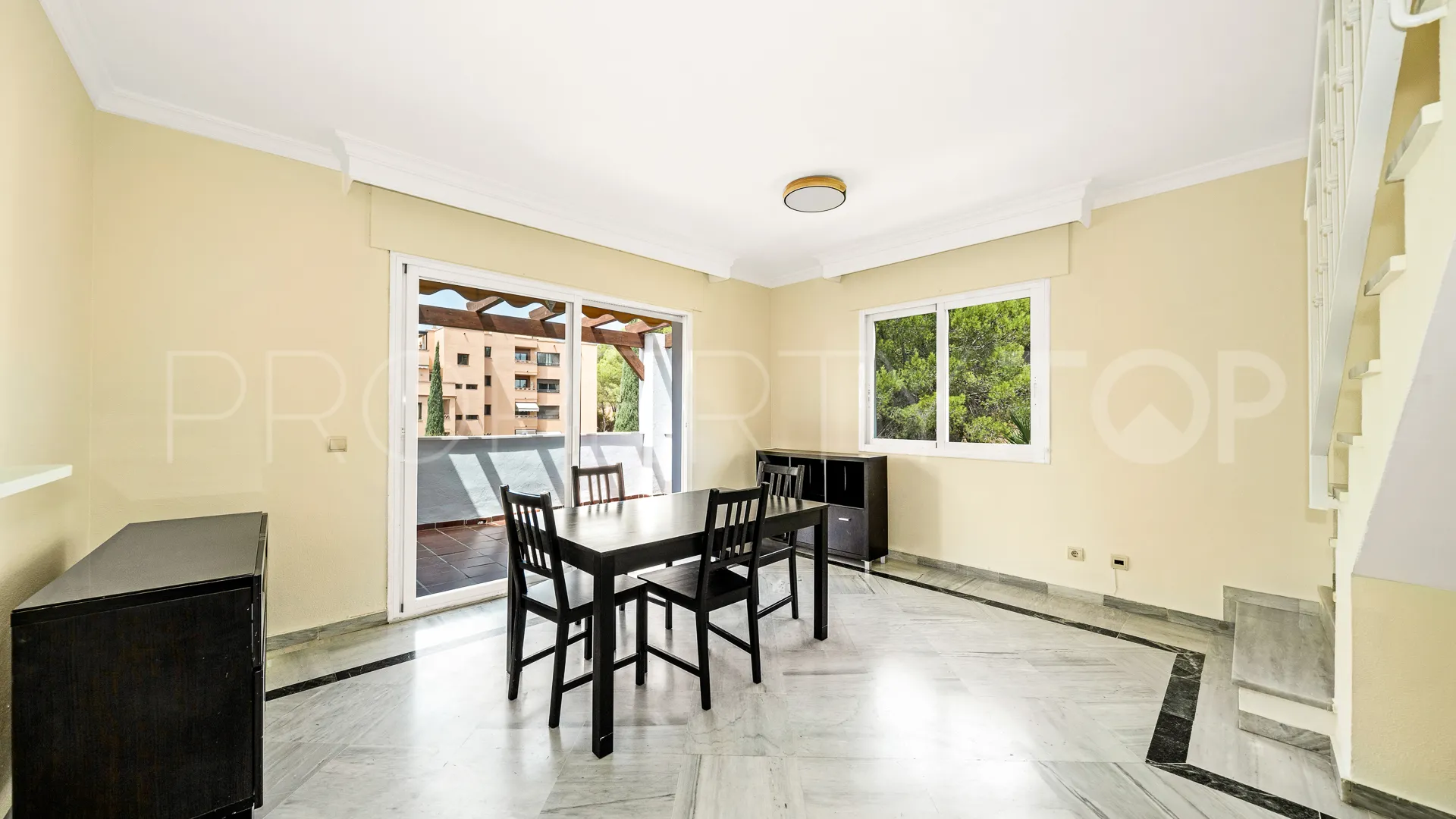 Penthouse in Marbella Golden Mile for sale