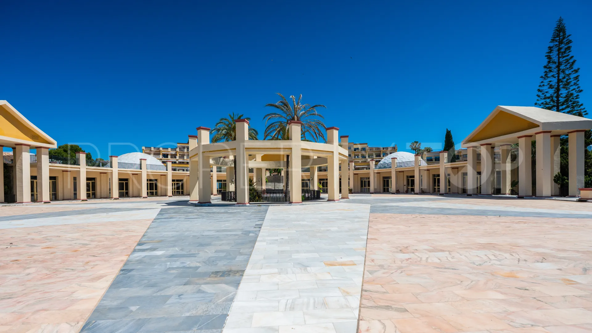 Apartamento a la venta en Elviria