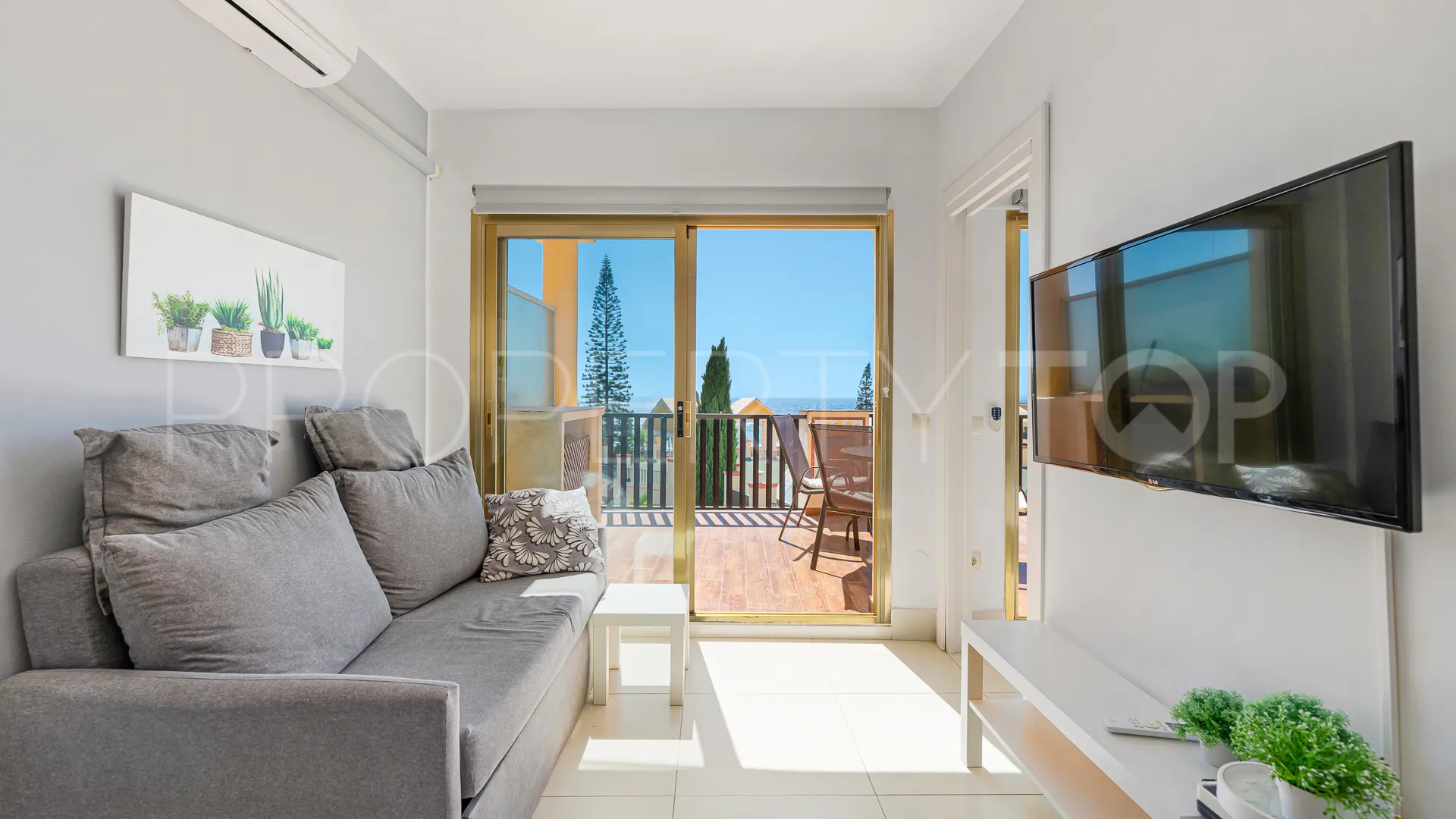 Apartamento a la venta en Elviria