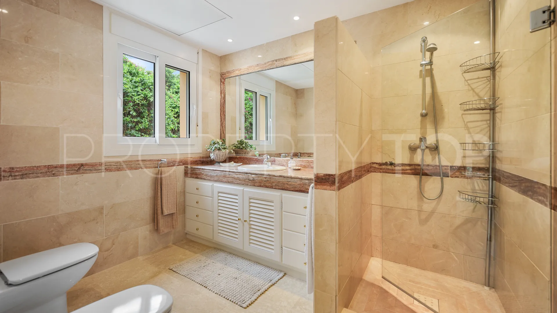 For sale Elviria villa