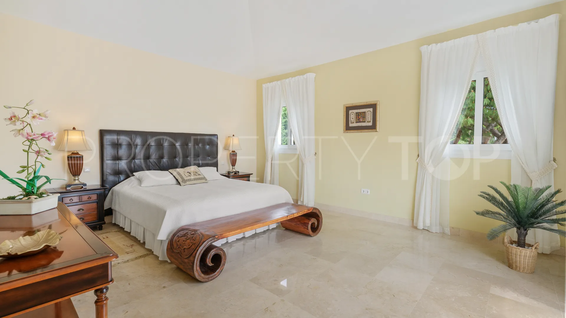 For sale Elviria villa
