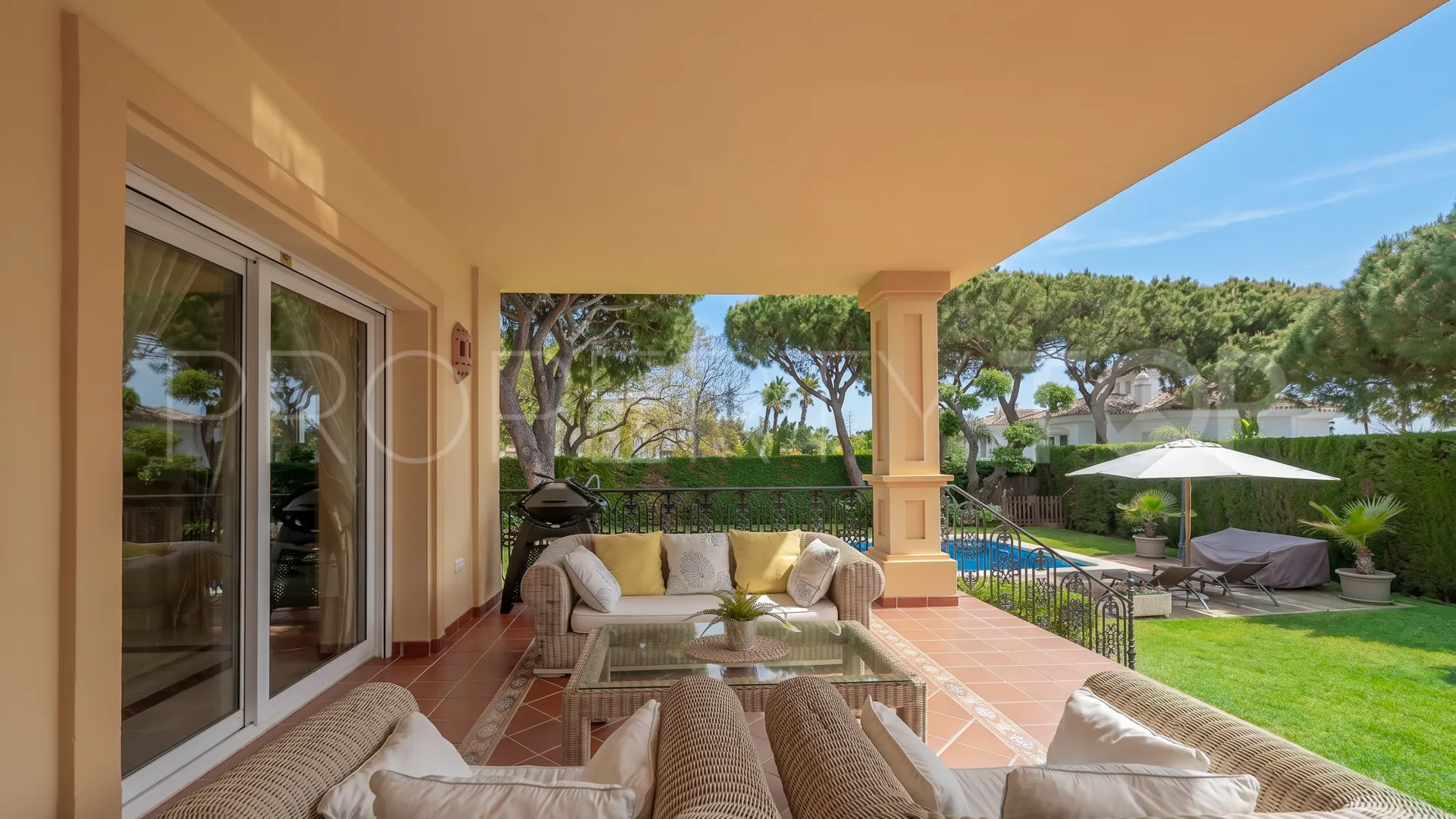 For sale Elviria villa