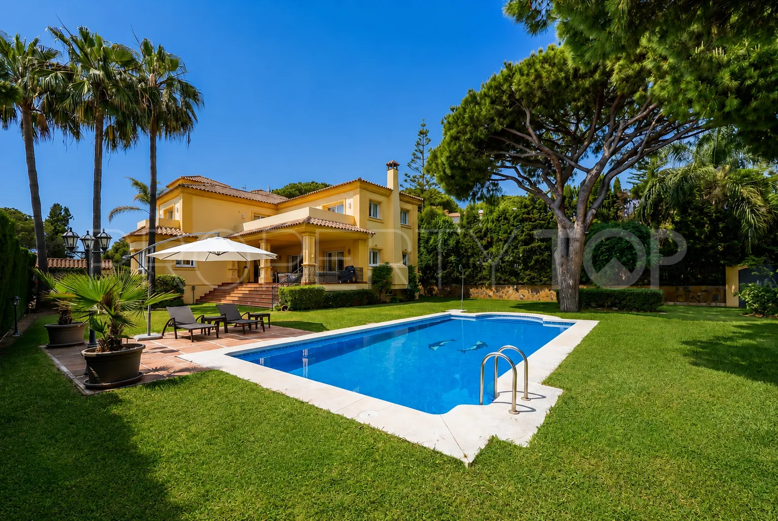 For sale Elviria villa