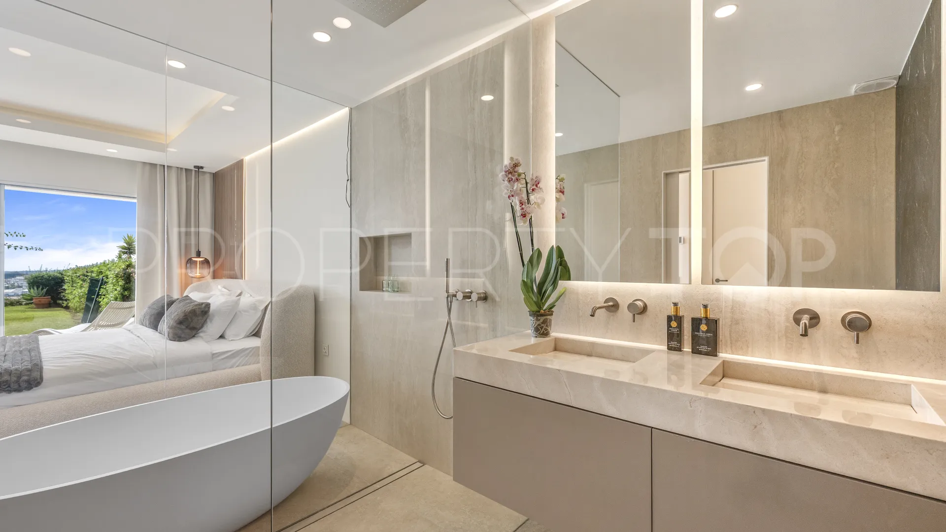 Buy ground floor apartment in Nueva Andalucia