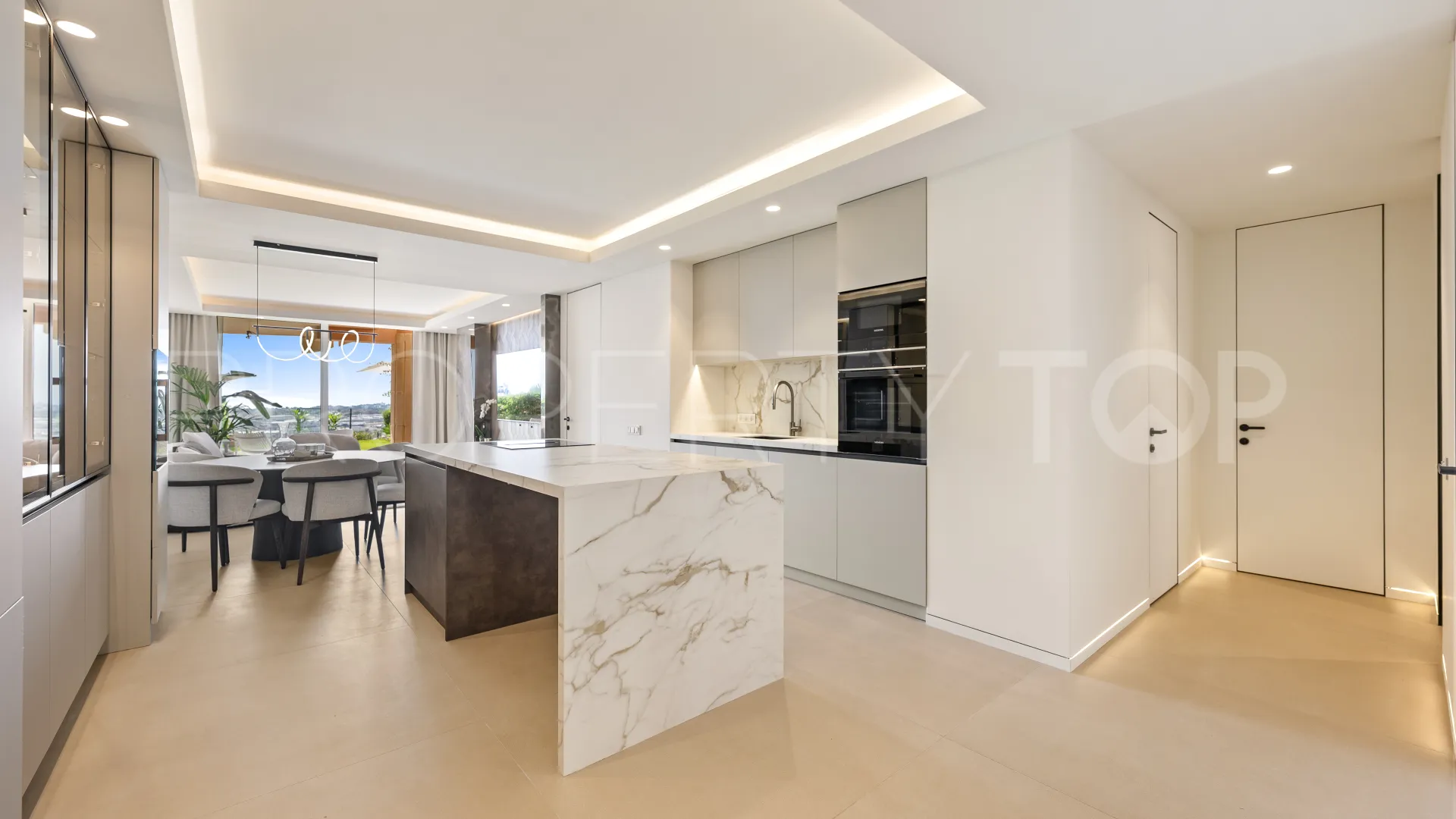 Buy ground floor apartment in Nueva Andalucia