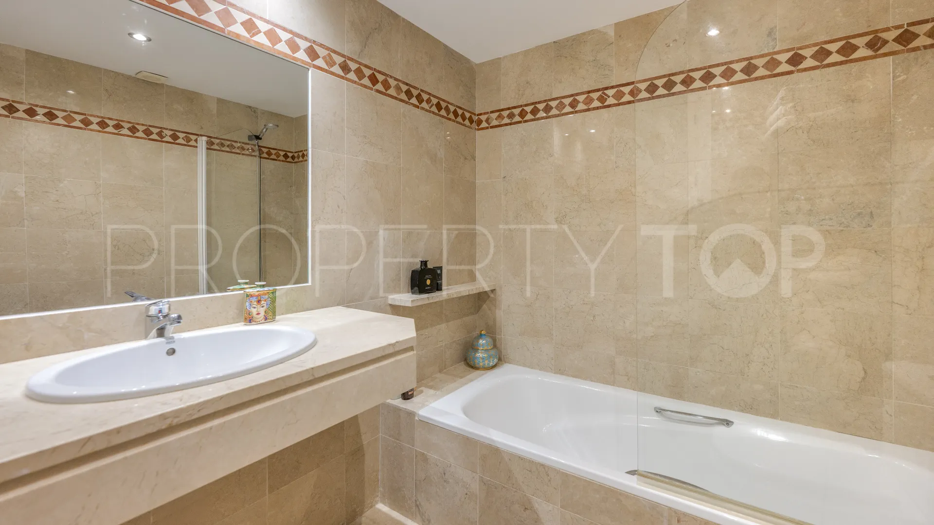 2 bedrooms La Quinta Golf town house for sale