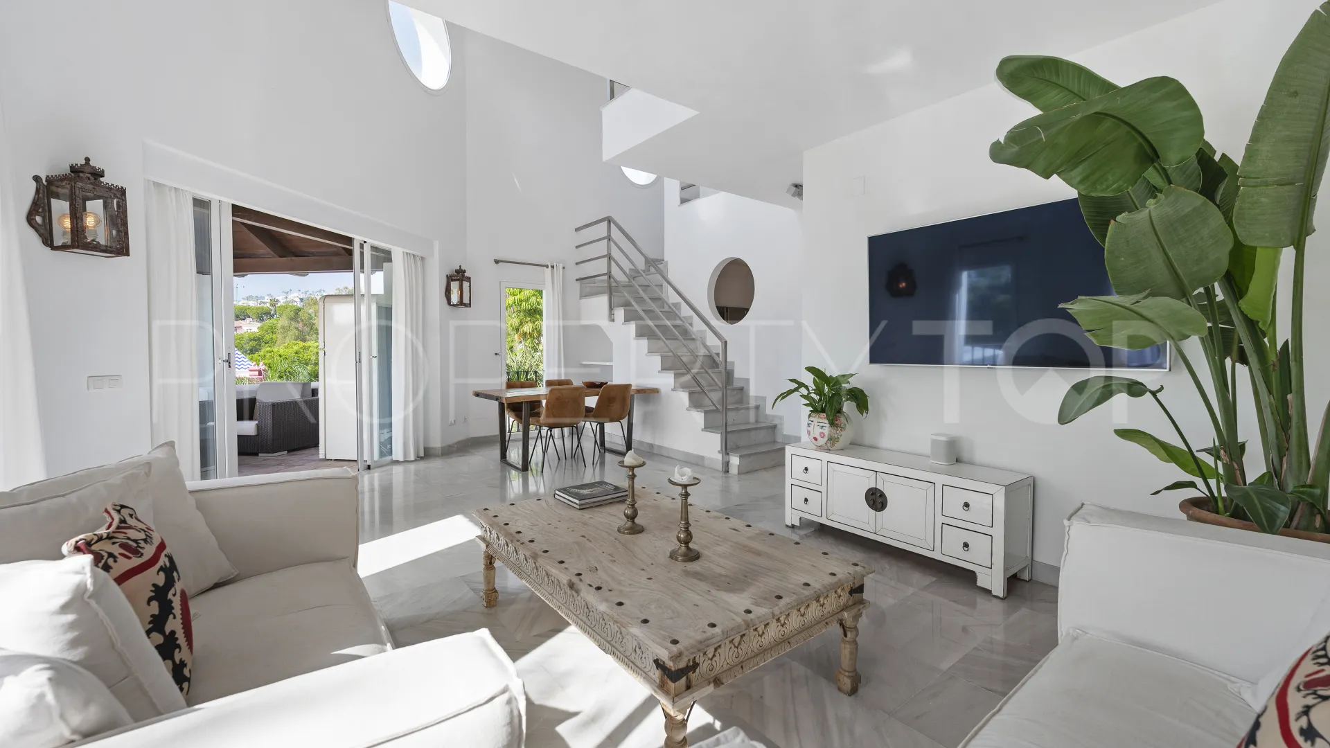 2 bedrooms La Quinta Golf town house for sale