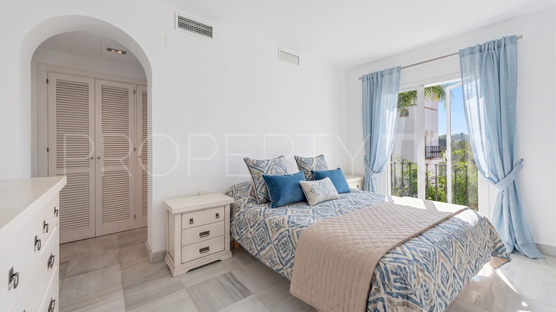 2 bedrooms La Quinta Golf town house for sale