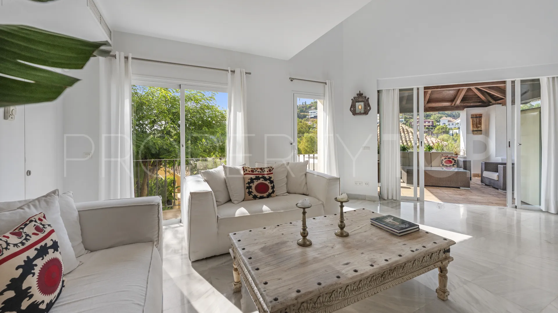 2 bedrooms La Quinta Golf town house for sale
