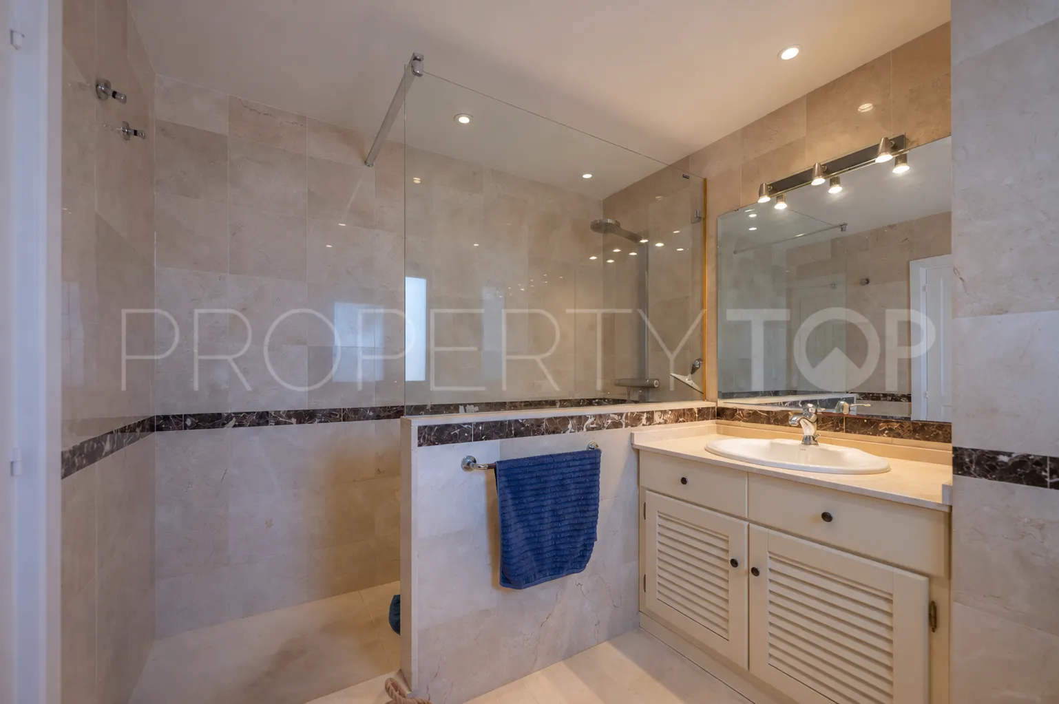 For sale Cabopino duplex with 4 bedrooms
