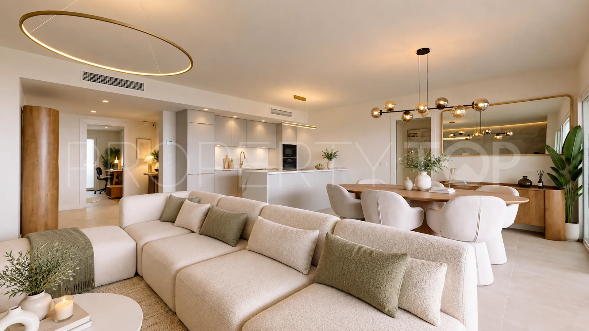 Apartment for sale in Rio Real with 4 bedrooms