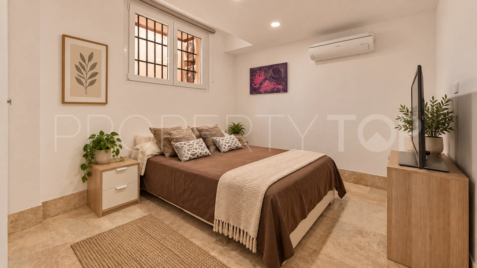 For sale semi detached house in Los Monteros