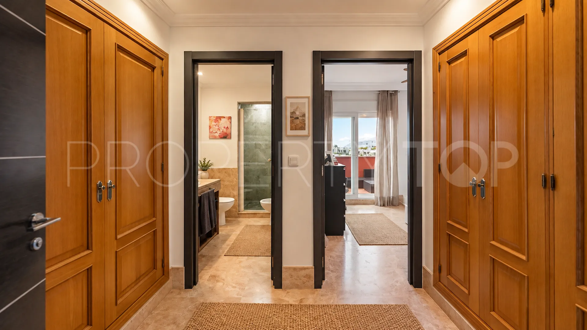 For sale semi detached house in Los Monteros