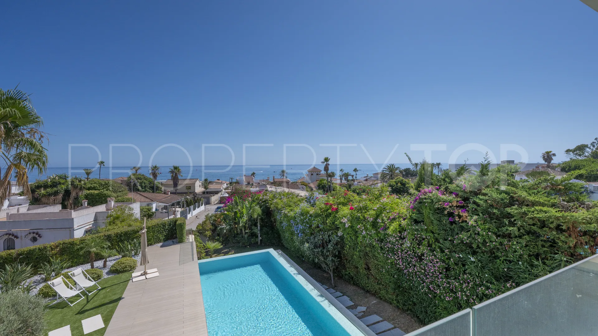 Elviria 5 bedrooms villa for sale