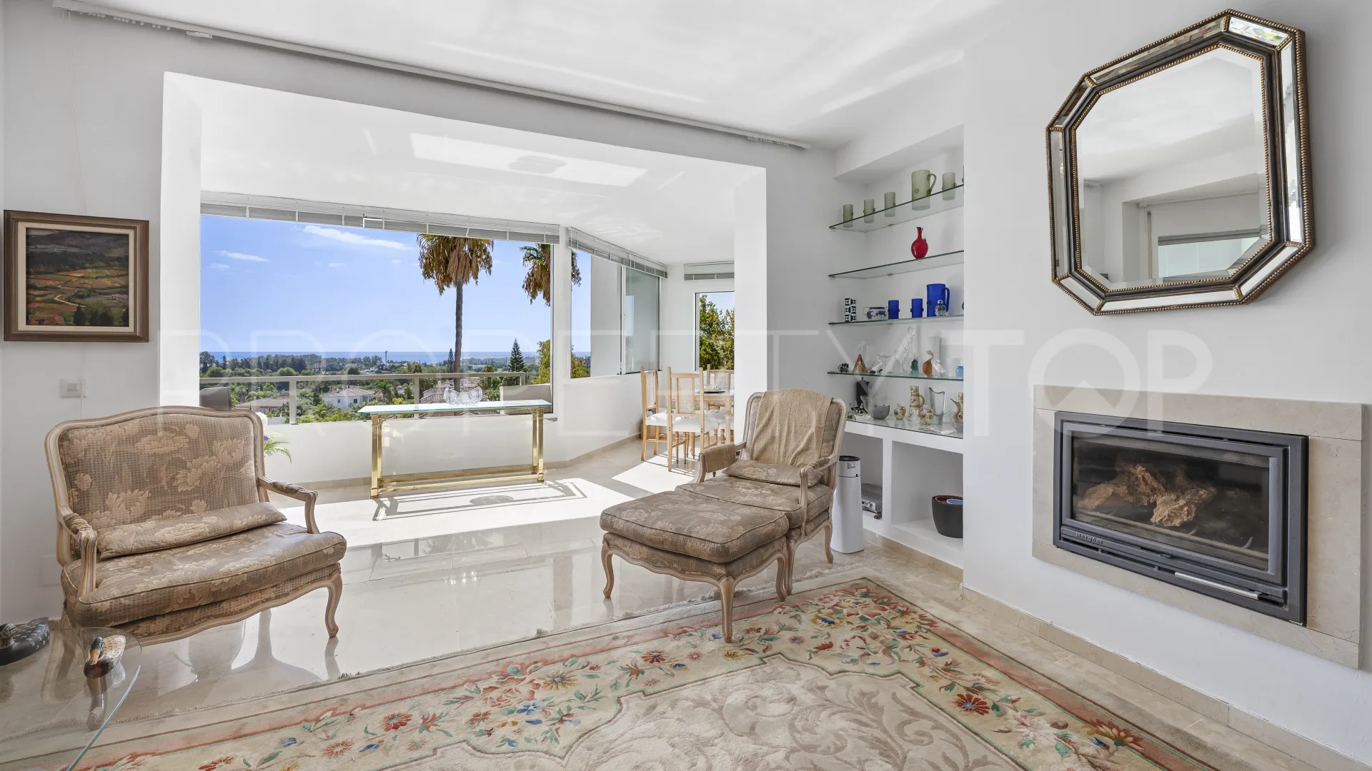 Apartment for sale in Guadalmina Alta with 3 bedrooms