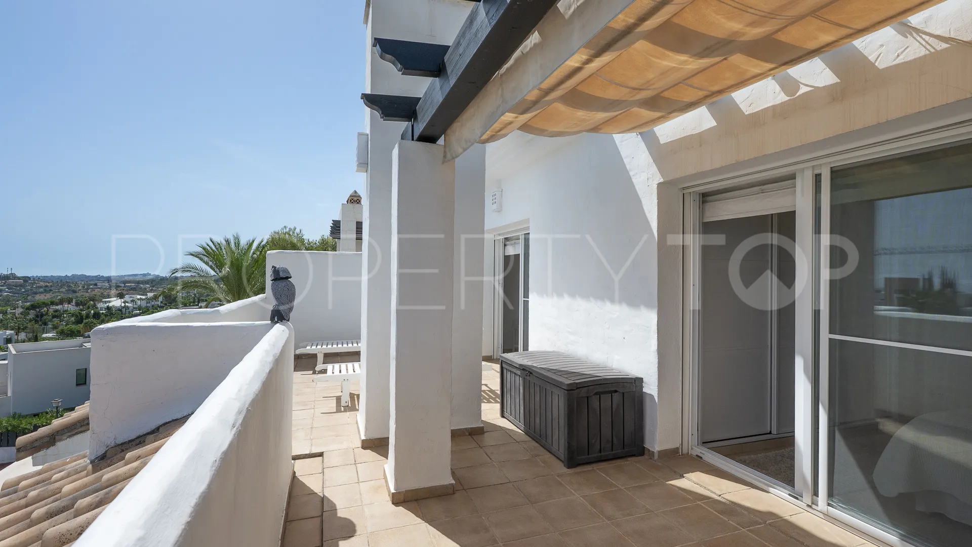 Penthouse for sale in Nueva Andalucia