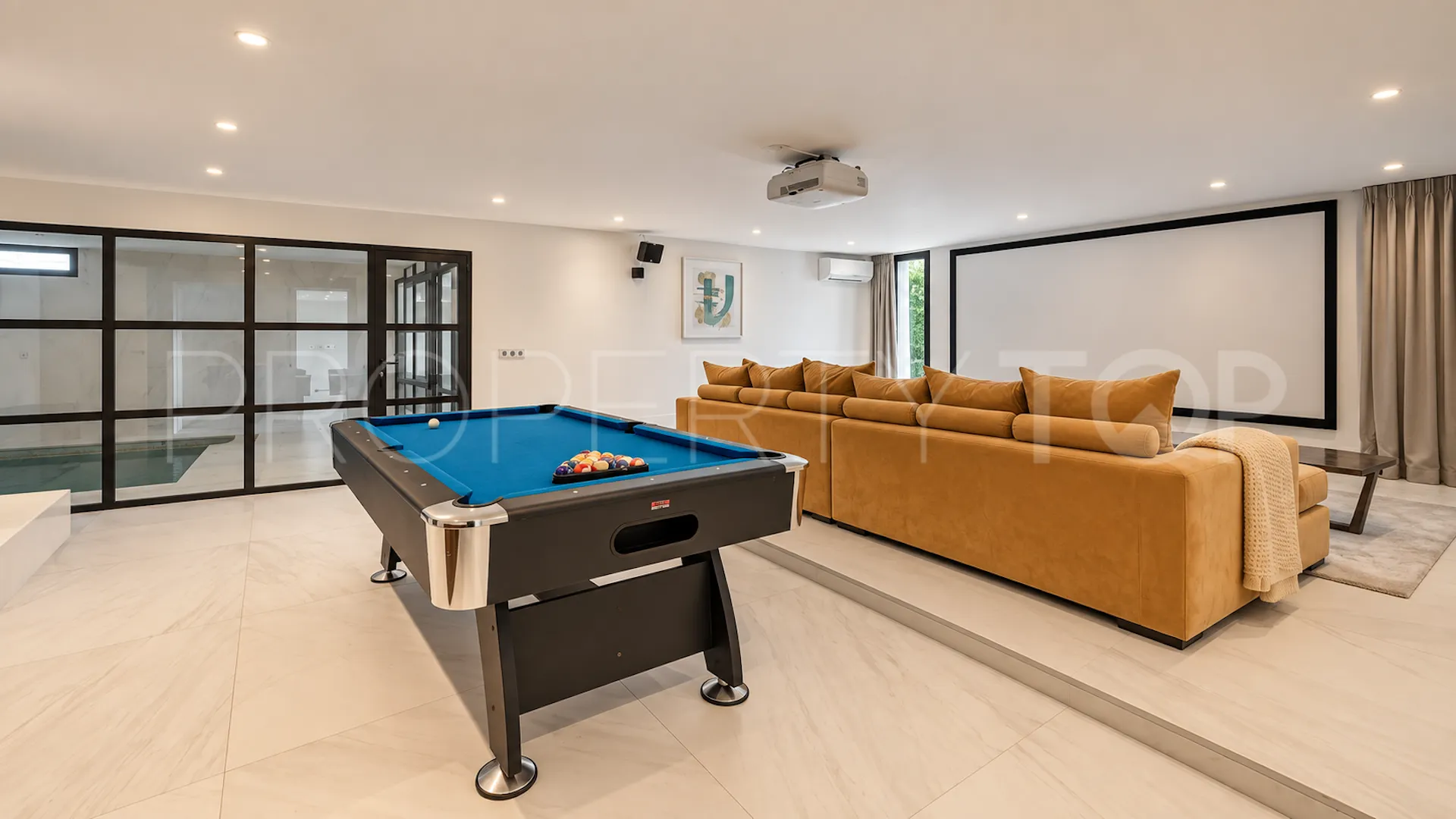 Elviria villa for sale