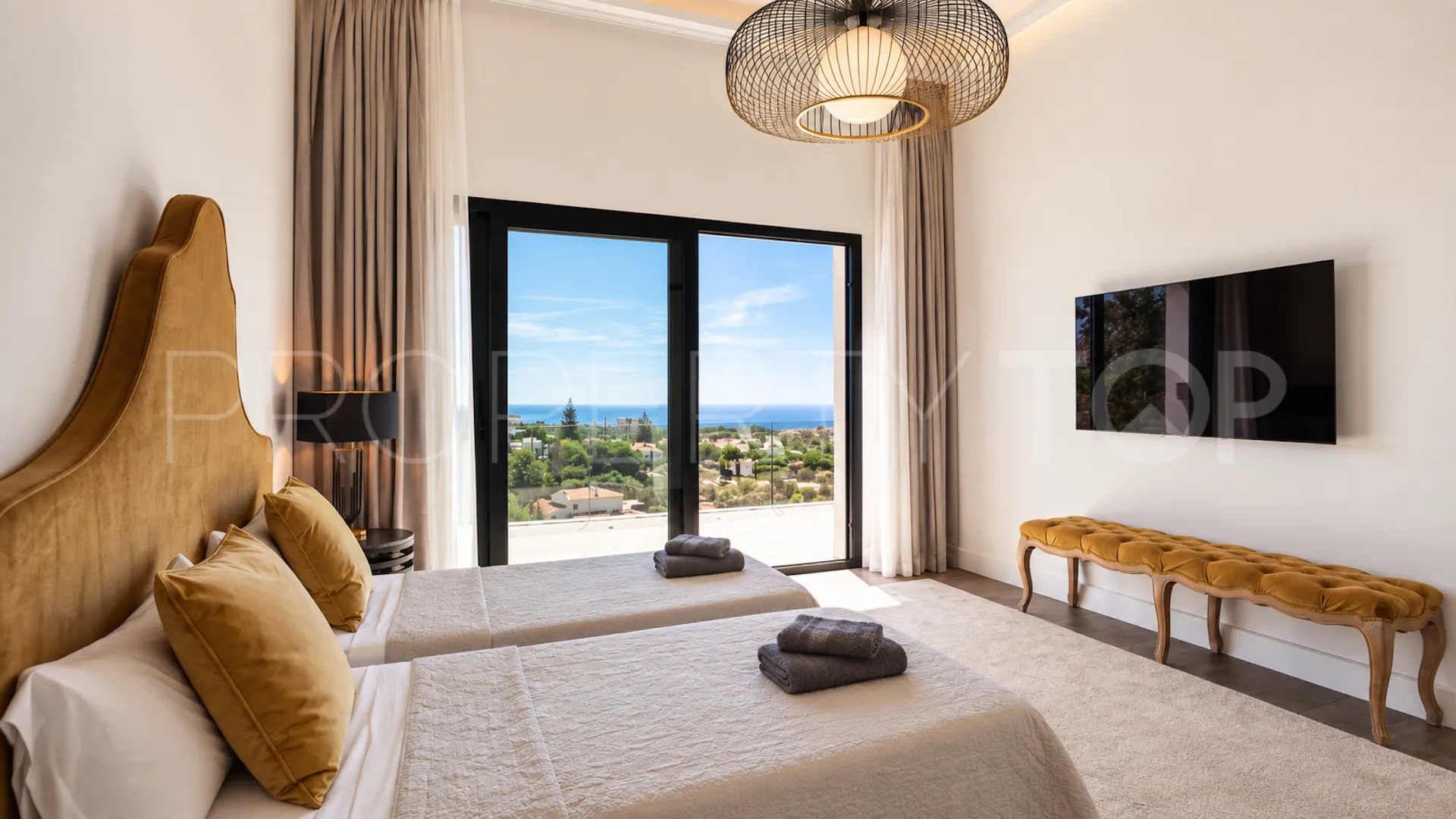 Elviria villa for sale
