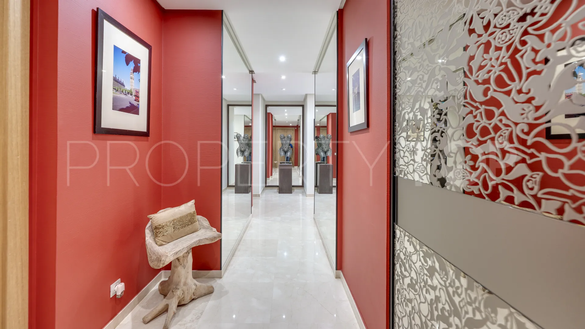 Se vende apartamento en Golden Mile con 3 dormitorios