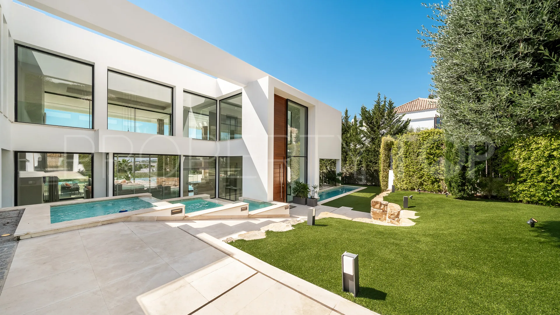Villa for sale in La Alqueria with 5 bedrooms